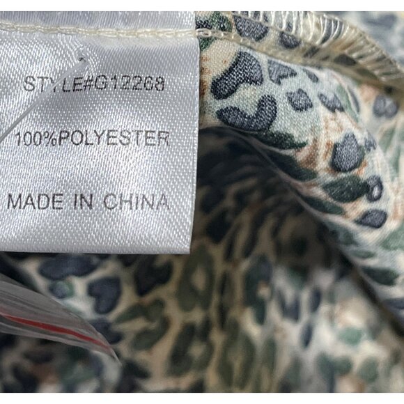 New Jodifl Button Front Blouse Top Size XL Hunter Green Animal Print - Picture 7 of 8